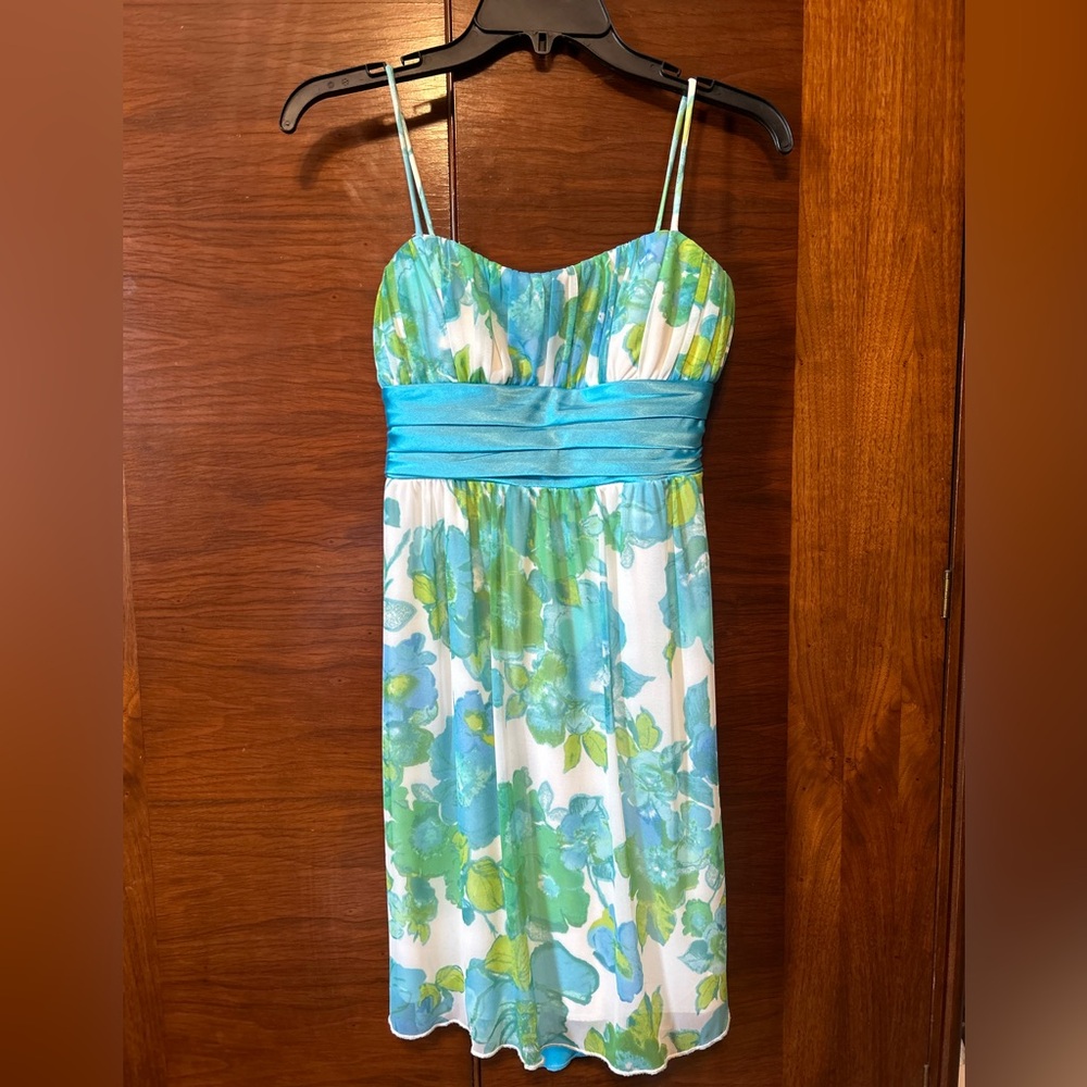 City Triangles flowered dress, small
